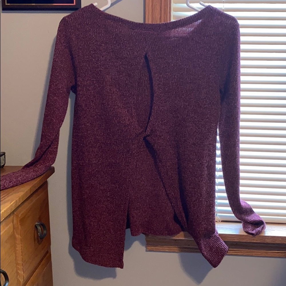 Maroon sweater - Picture 2 of 3